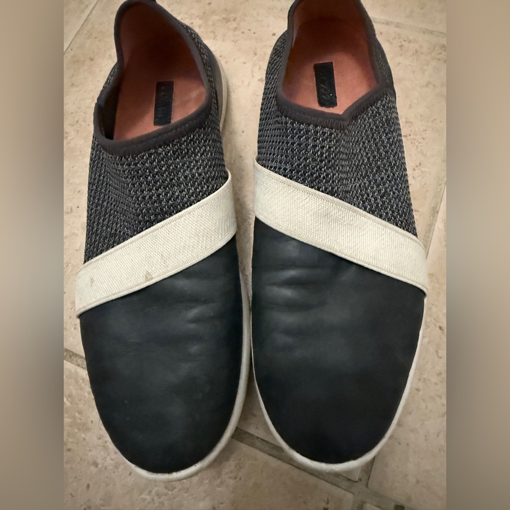 OluKai Slip-On Yoga Wool & Leather Loafers in Black, Gray and White- 8.5 W